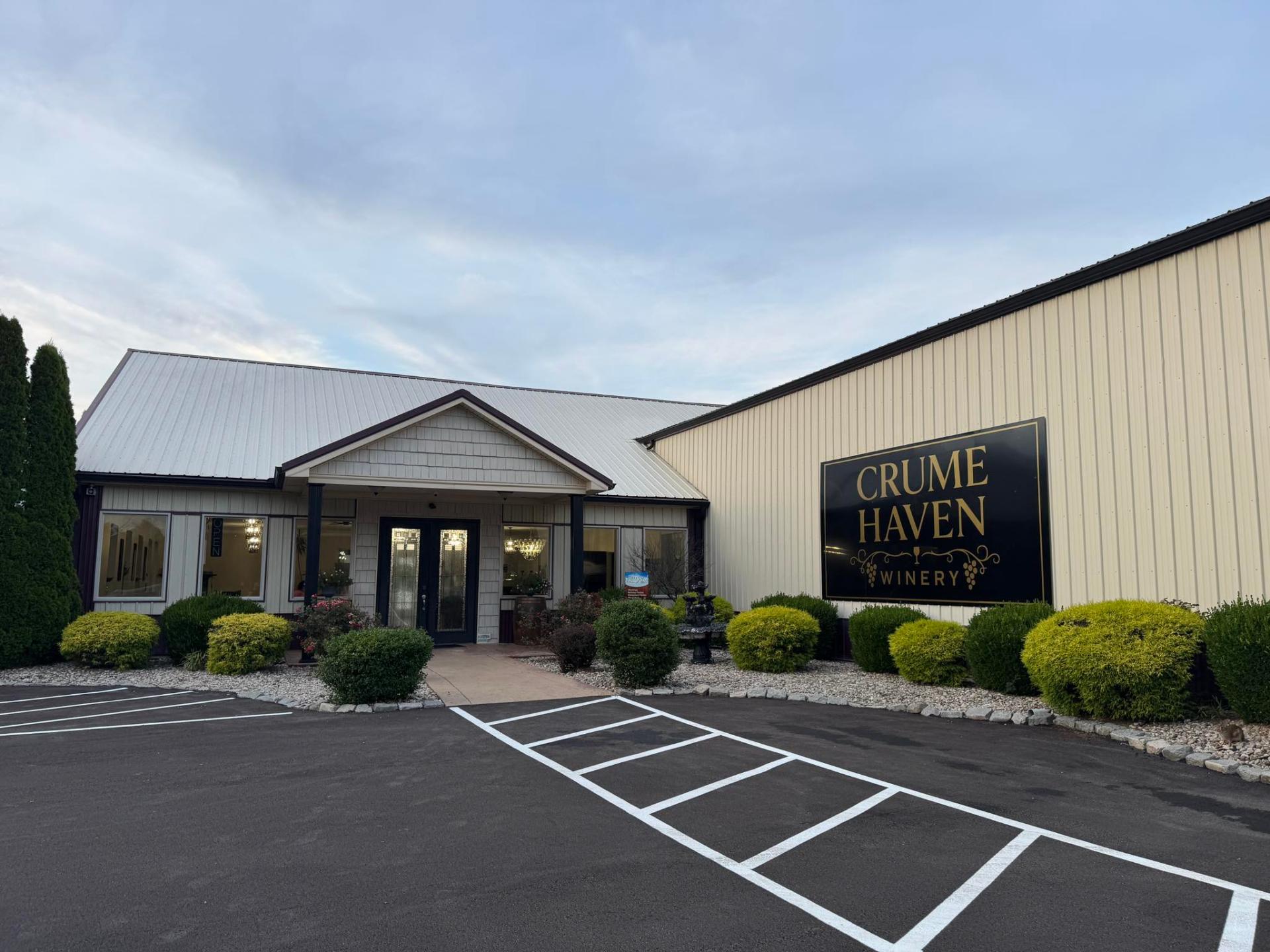 Crume Haven Winery exterior building with signage